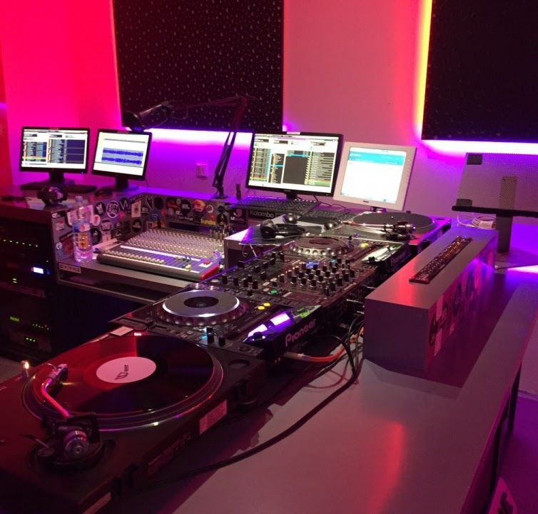 Estudio Play The Music